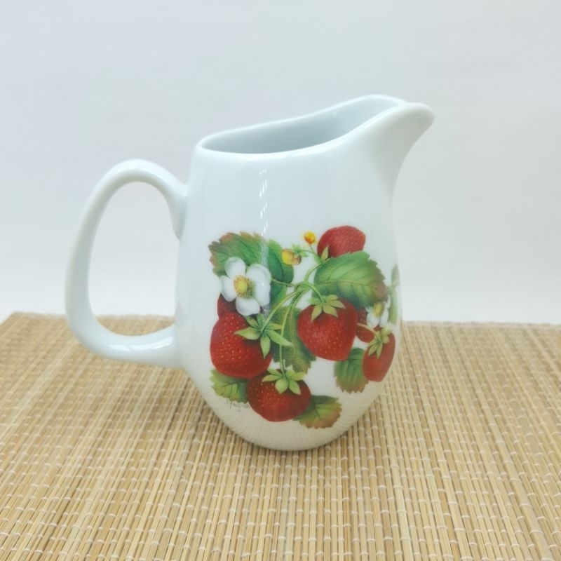 Leiteira em Porcelana - Morangos