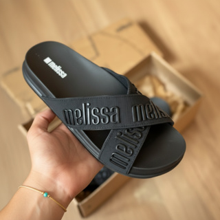 Slide Feminino Anatômico e Leve com Tiras Cruzadas Calce Fácil e Toque Macio em Oferta na Shopee