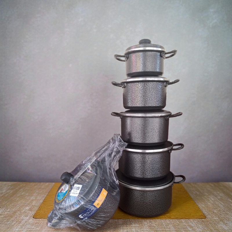 Conjunto panela 05 peças + Panela pressão 2.5 lt , ALUMINIO EXCELENTE QUALIDADE.