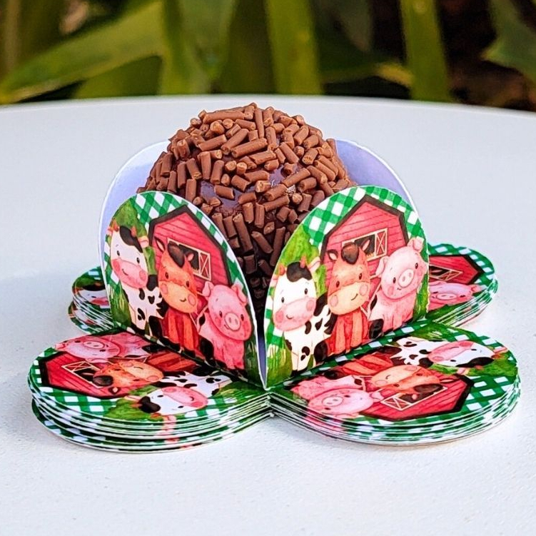 Forminha de Doce Brigadeiro, Beijinho 4 Pétalas Festa, Aniversário, Lembrancinha Fazendinha Verde