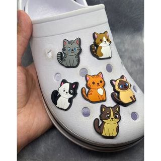 Kit 4 A 10 Peças Pins/Bottons Emborrachados Para Babuche - Gatinhos em Oferta na Shopee