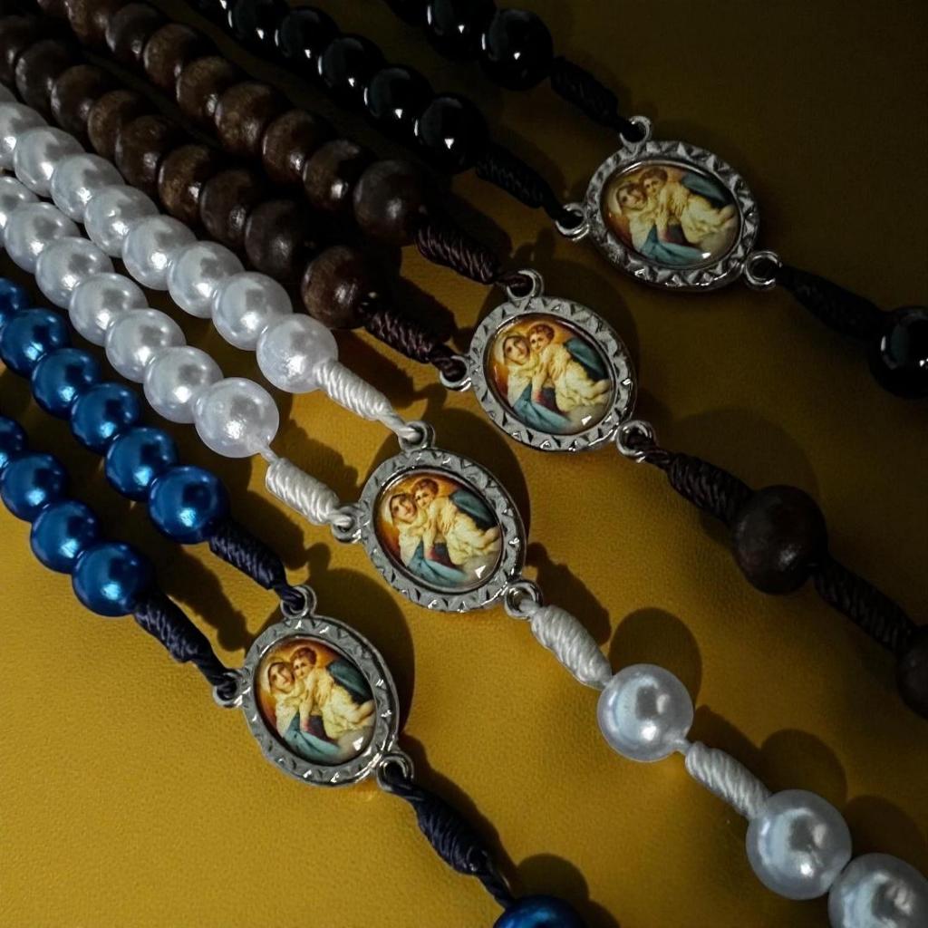 Terço Pérola Madeira de NOSSA SENHORA MÃE RAINHA DE SCHOENSTATT  Medalha Resinada