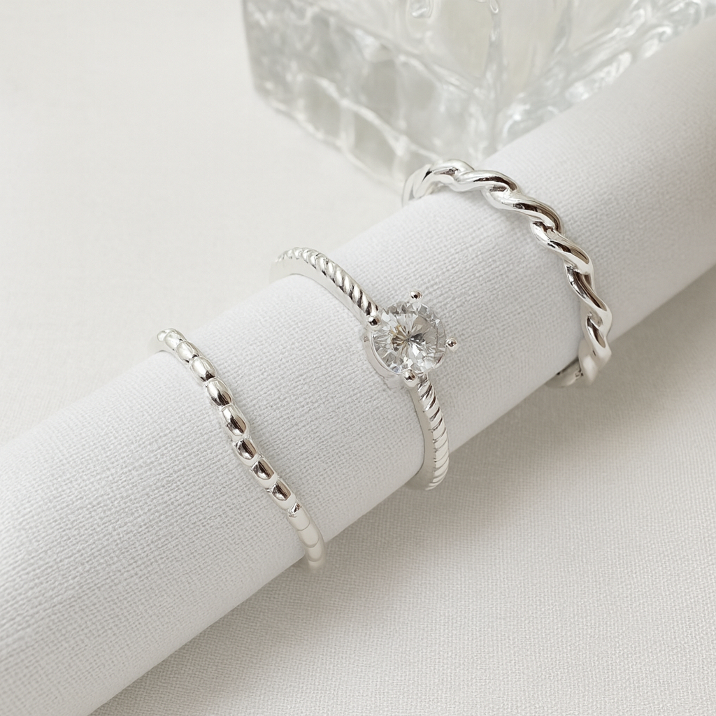 Kit 3 Anéis Femininos com Design Torcido,  Solitário Cravejado em banhado e Prata 925 e Ouro 18k em Oferta na Shopee