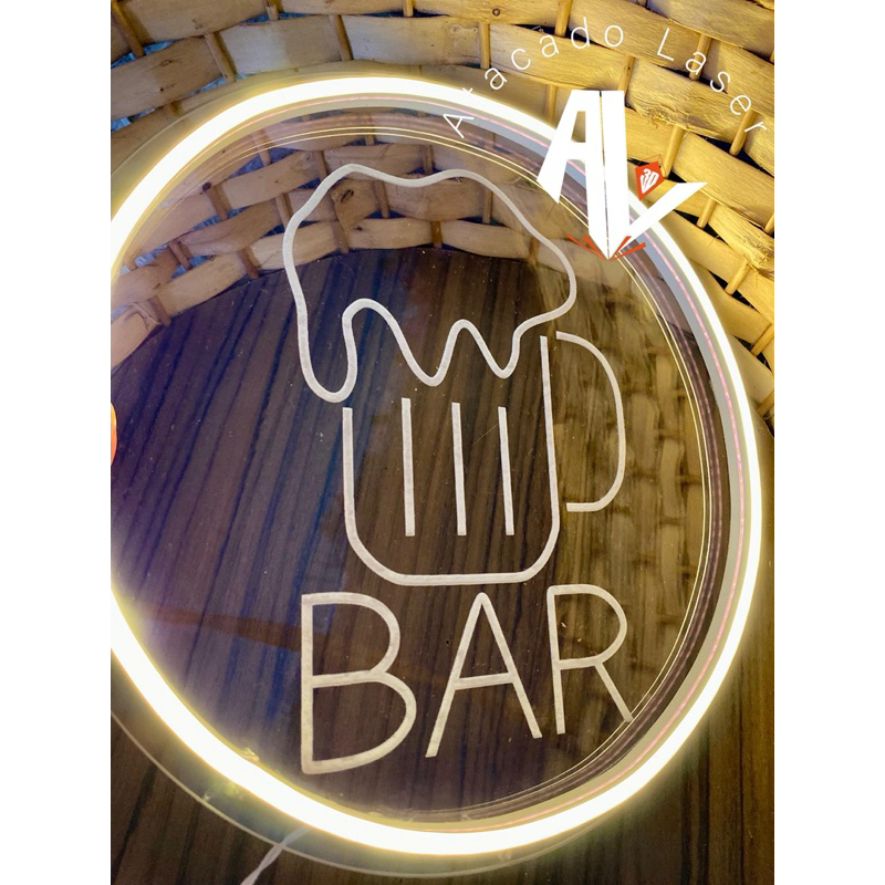 Placa de acrilico com Led neon bar - Ideal para decoração