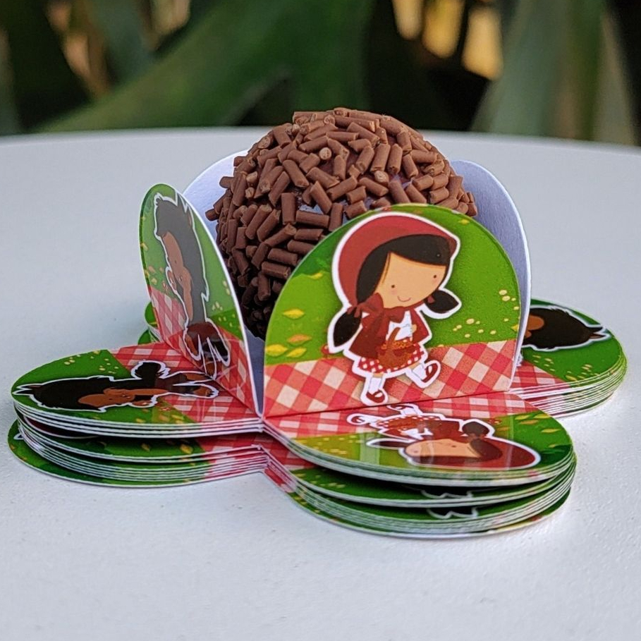 Forminha de Doce Brigadeiro, Beijinho 4 Pétalas Festa, Aniversário, Lembrancinha Chapeuzinho Vermelho