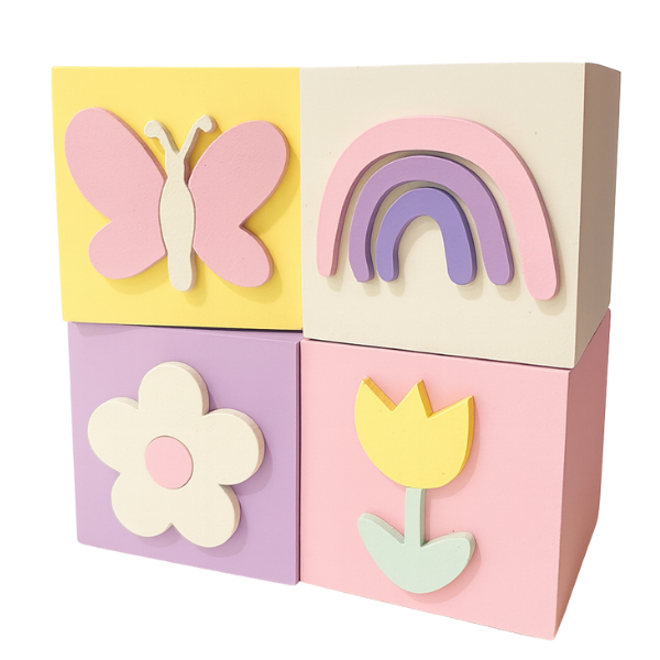 Kit 4 Cubos Decorativos MDF Atelier Belly Candy Colors Lilás  Arco-Íris Jardim Flor Margarida Tulipa Rosa Branco