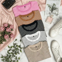 Blusa Feminina Listrada Tshirt Manga Curta Elegante do P ao GG Algodão Confortável Fresca Moda Verão