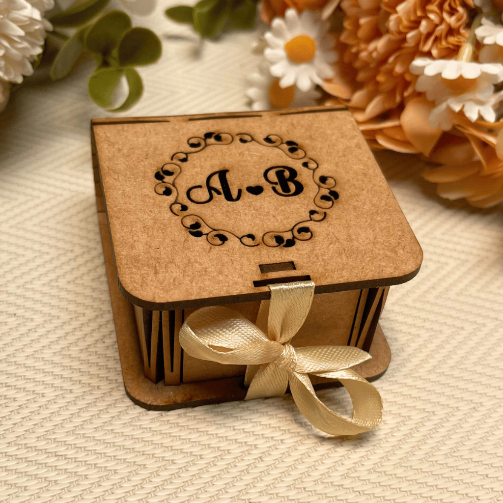 Kit 15 Lembrancinha Casamento Noivado Caixa Personalizada Iniciais Casal MDF Caixinha Pegue e Monte em Oferta na Shopee