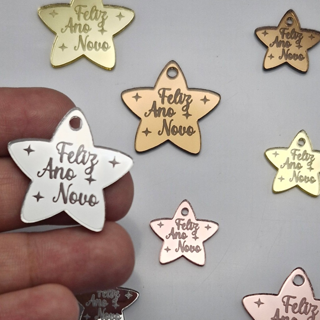 Aplique Estrela “Feliz Ano Novo” – Pingente / Tag – Acrílico Espelhado