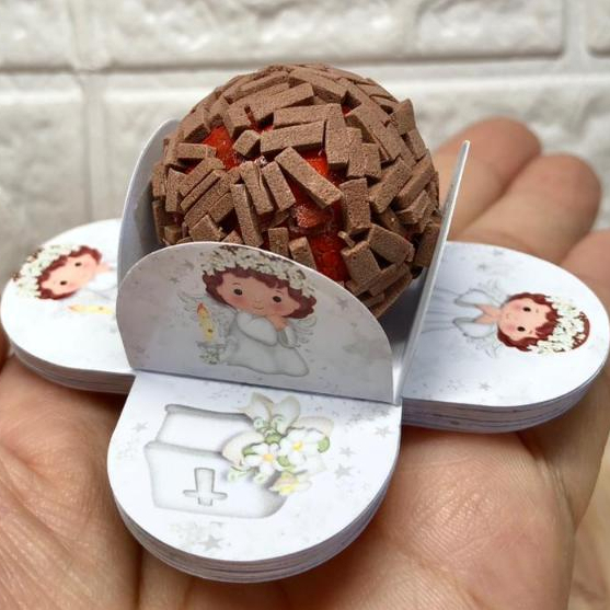 Forminhas de Doce Anjinha Batizado Branco 4 Pétalas 50 unid. Festa, Aniversário, Brigadeiro