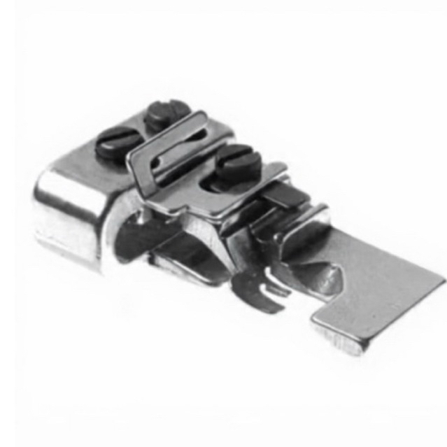 Calcador de Franzir Fru Fru para Overlock Ponto Cadeia Industrial - 23176 - 747