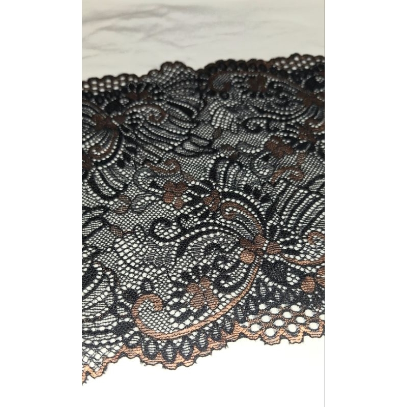 Dois metro de renda elastano bicolor