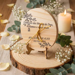 Porta Aliança Personalizado Para Casamento em Madeira Pinus com Suporte e Elastico com Envio 24H