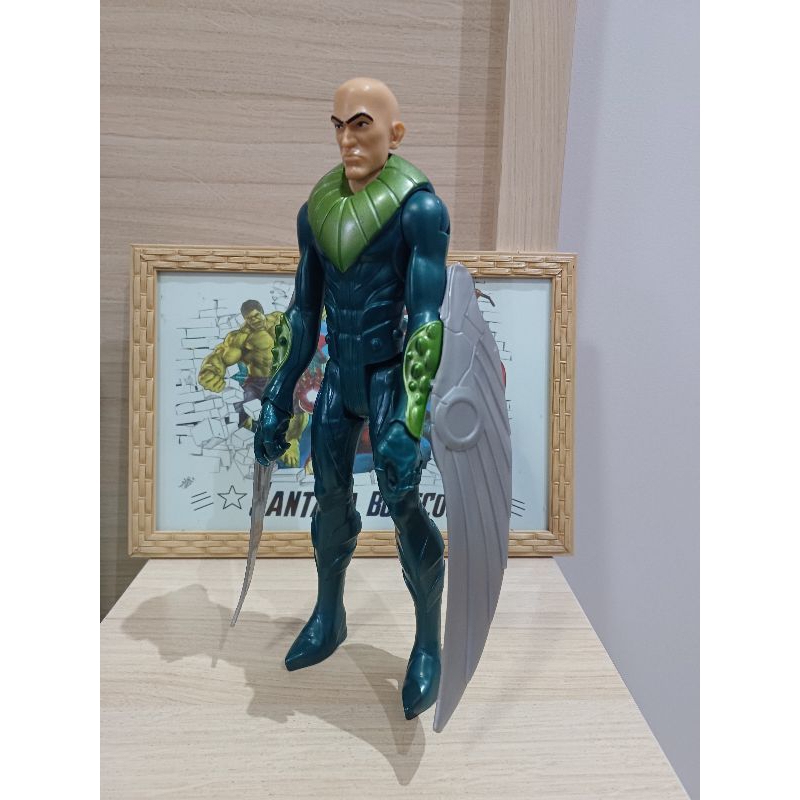 Boneco Abutre Hasbro: Onde Comprar | BuscaProdutos