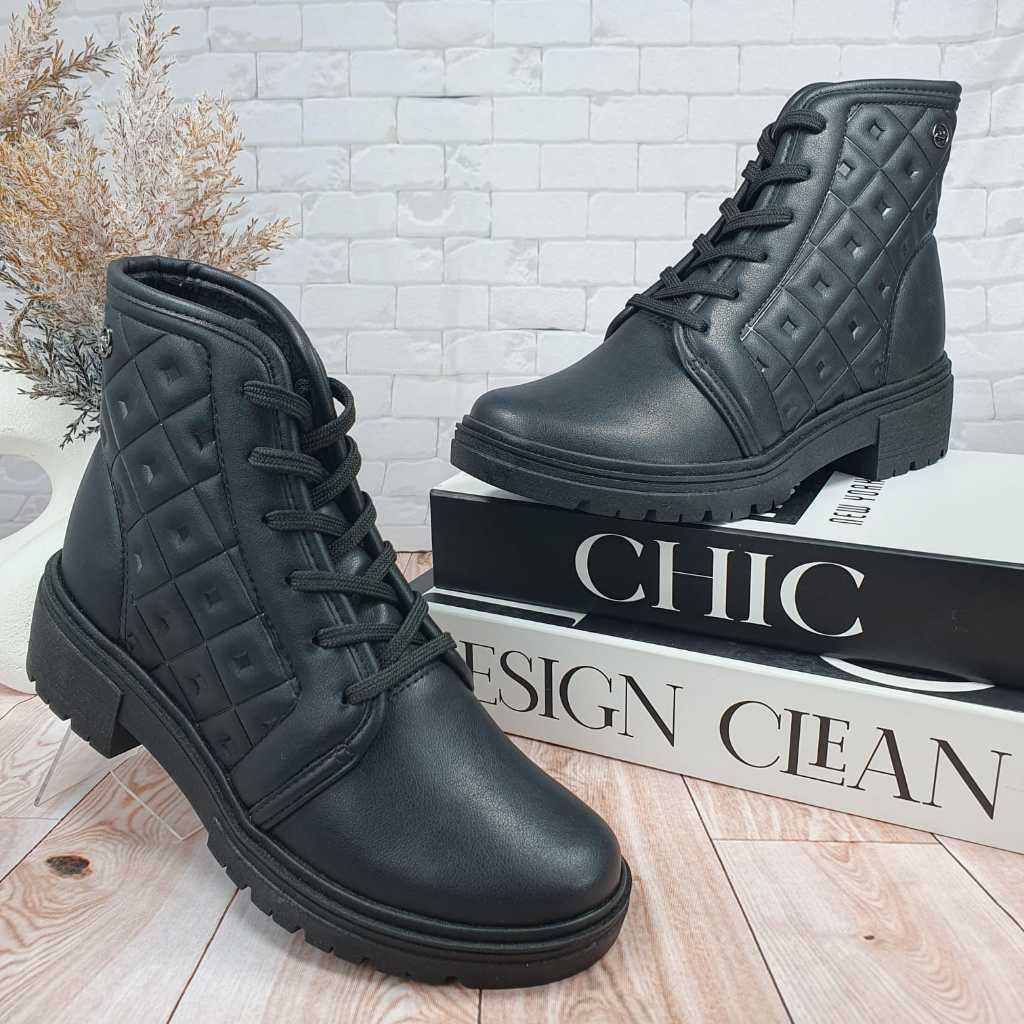 Bota Feminina Dakota Coturno com Matelassê DA842 Estilo Atemporal Sofisticado e Conforto