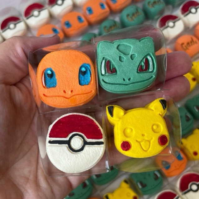 Kit Modelador Ejetor para Doces e Brigadeiros - Pokemon