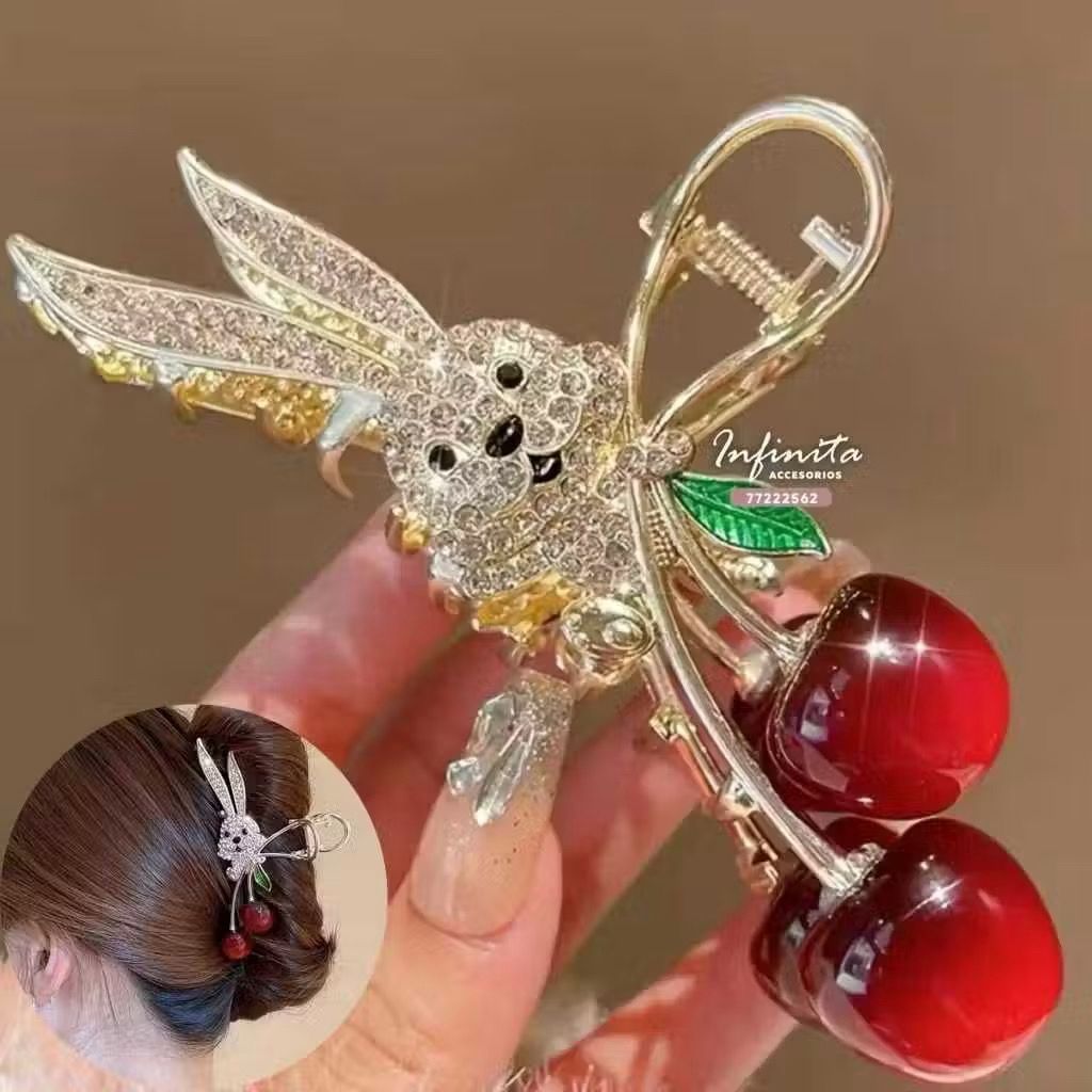 Piranha Presilha Grande com Cerejas e Pedras em Metal de coelho