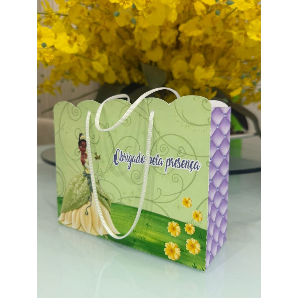 SACOLINHA A PRINCESA  E O SAPO 15x7x20 Personalizado | Sacolinha | Lembrancinha | Aniversário A PRINCESA E O SAPO