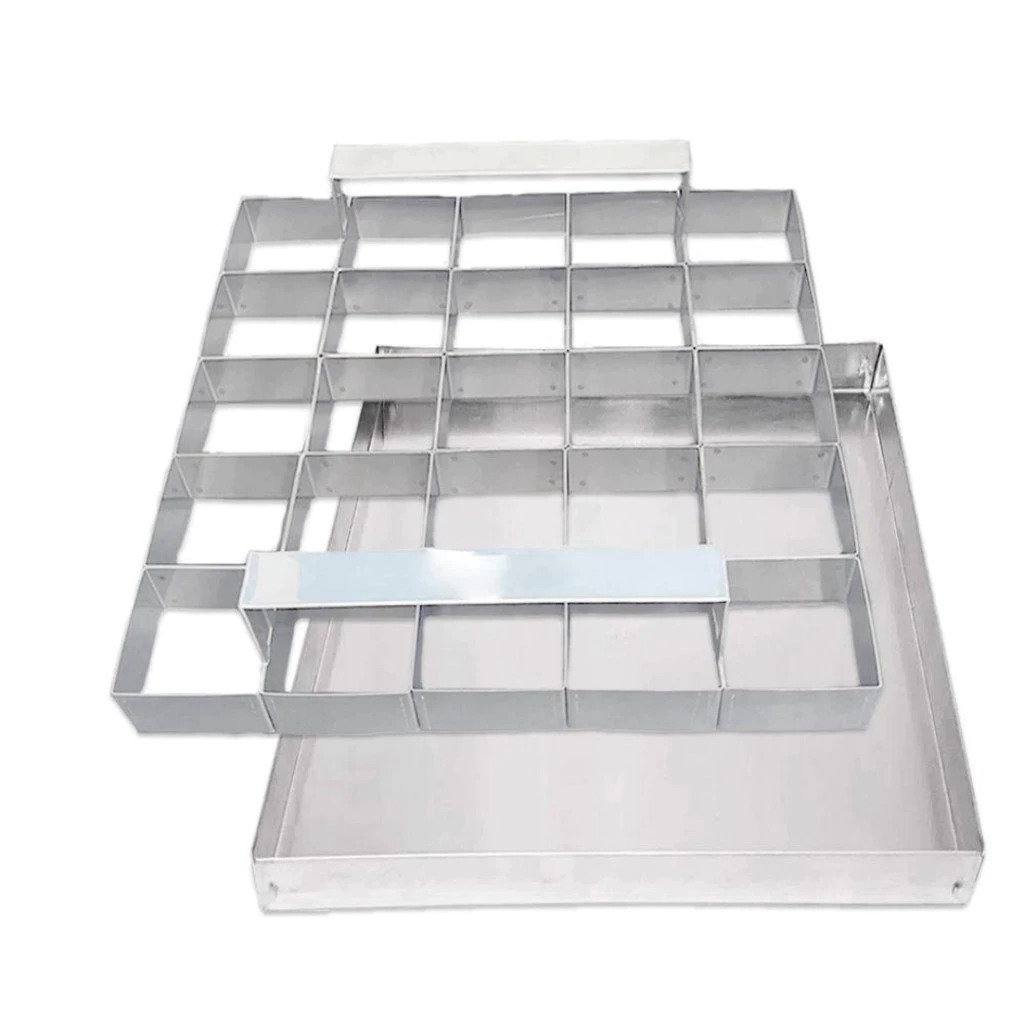 Kit Com Cortador De Brownie 25 Pedaços 6x6 E Assadeira 31,5x31,5x3cm em Oferta na Shopee