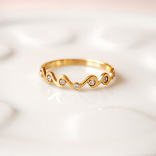 Anel Ondas Cravejado em Aço Inoxidável em Oferta na Shopee