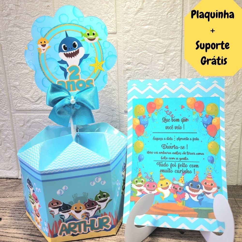 Centro de Mesa Baby Shark Menino + Plaquinha Cachepô Personalizado Enfeite Arranjo Lembracinha Caixinha p/Festa