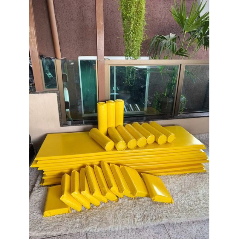 Imagem 4 Colchonetes  4 Travesseiros  4  Rolinhos Impermeável Para Macas ou Espreguiçadeiras