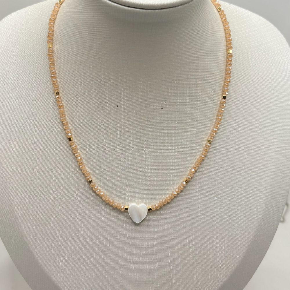 Colar feminino pingente de coração em madrepérola cristal  acessórios feminino em Oferta na Shopee