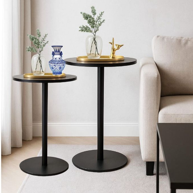 Kit com duas mesas decorativas pretas monopé na cor preto com base redonda em Oferta na Shopee