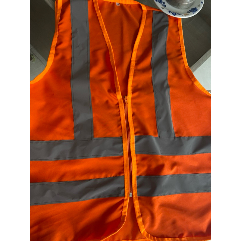 colete refletivo laranja em Oferta na Shopee