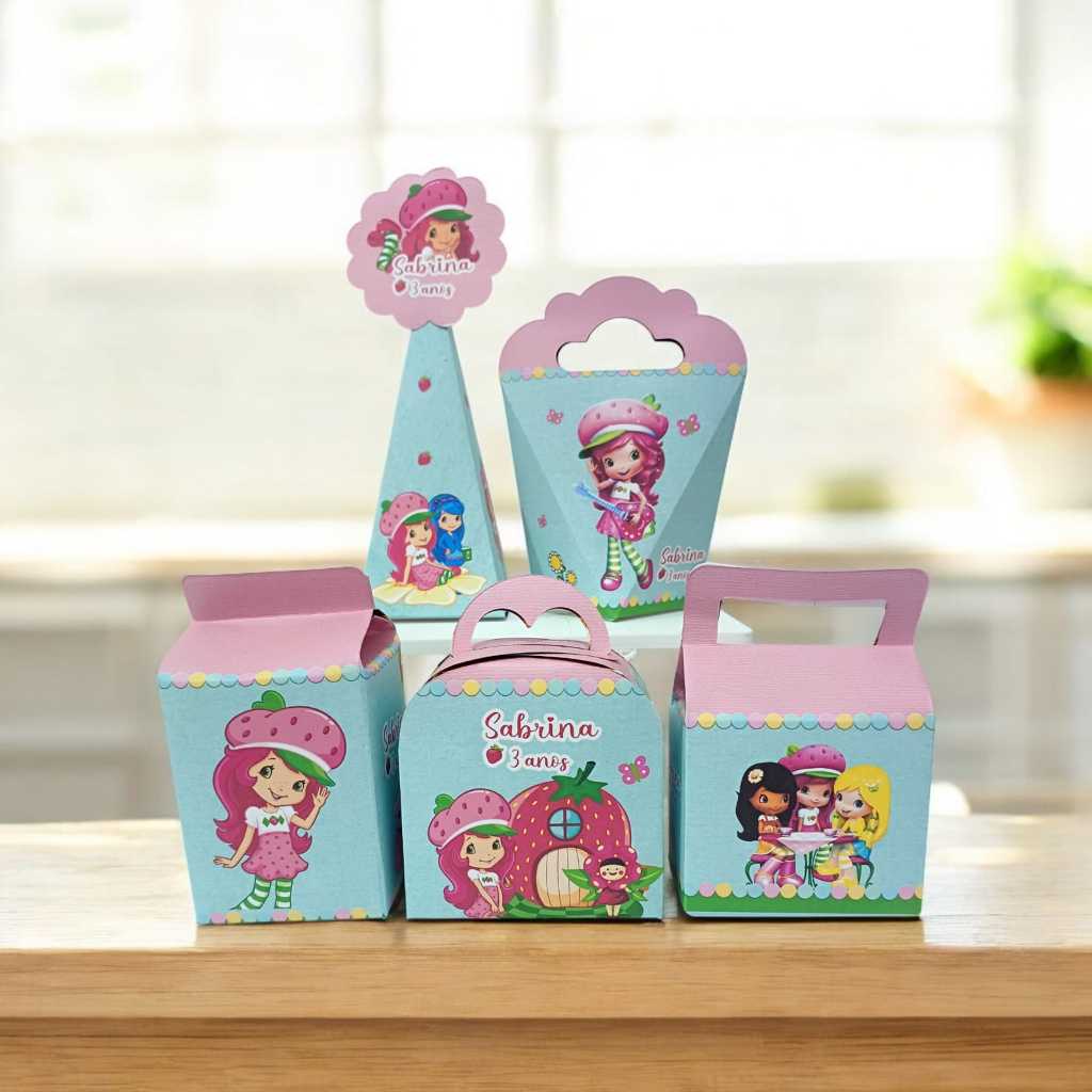 Kit Caixinhas Personalizadas  com nome e idade Moranguinho Festa Aniversário Lembrancinhas