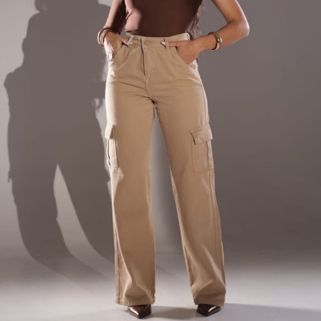 Calça Cargo Jeans Feminina Wide leg Pantalona Bege Cintura Alta Empina Bumbum Moda Gringa com Bolsos