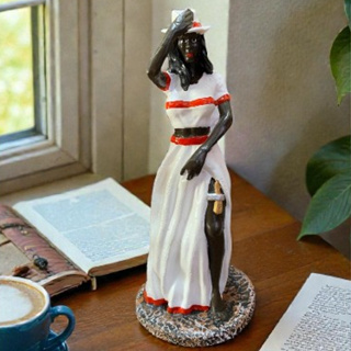 Entidade Maria Navalha Gr 20cm Imagem Umbanda Candomblé Em Resina em Oferta na Shopee