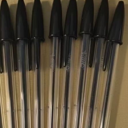 Caneta Esferográfica Bic Cristal Clássica Preta — Apropriada para Escritório, Escola e Concursos