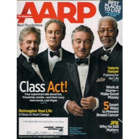 REVISTA AARP, DE OUTUBRO/NOVEMBRO DE 2013, COM MICHAEL DOUGLAS, KEVIN KLINE, ROBERT DE NIRO E MORGAN FREEMAN NA CAPA.