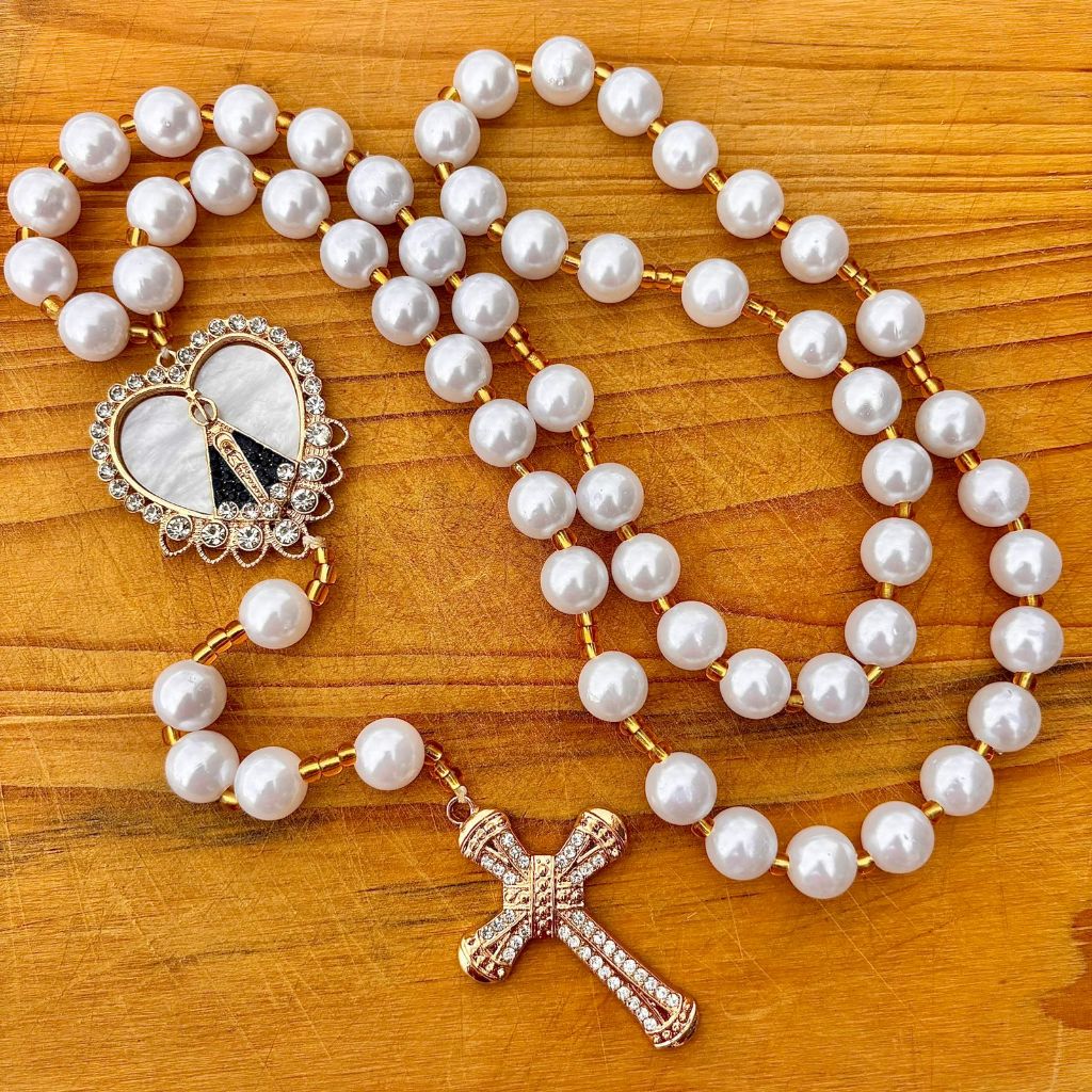 Terço de Nossa Senhora Aparecida Pérola 66 cm - OFERTA em Oferta na Shopee