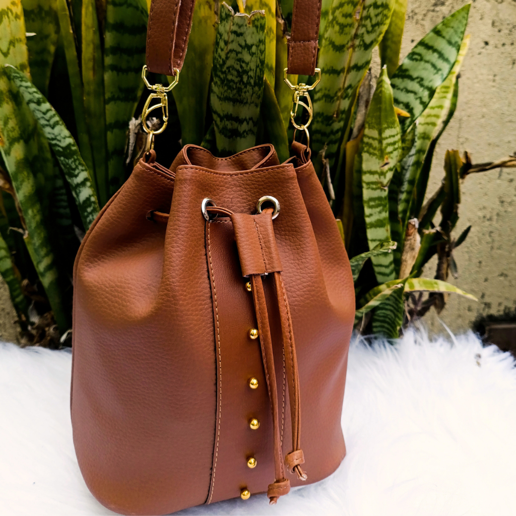 Bolsa Feminina de Ombro Couro Sintetico Grande Capacidade com Cordão para Ombro  Envio Inmediato