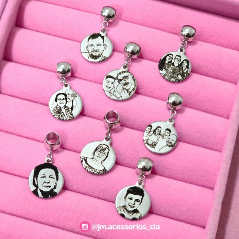 Imagem Berloques personalizados aço inox  (foto com poucas pessoas, frases curtas, desenho, nome, data, letra, signo,etc....)