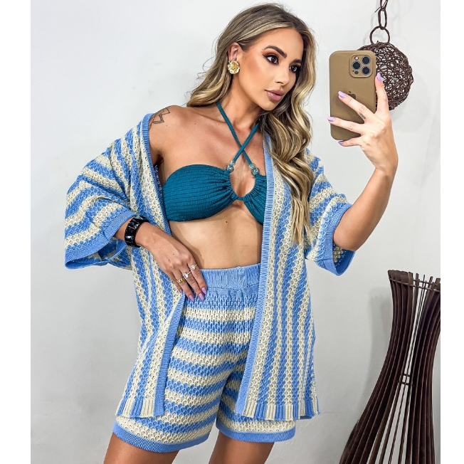Conjunto Saída de Praia Shorts e Kimono Tricô Listrado Elegante Tendência Verão