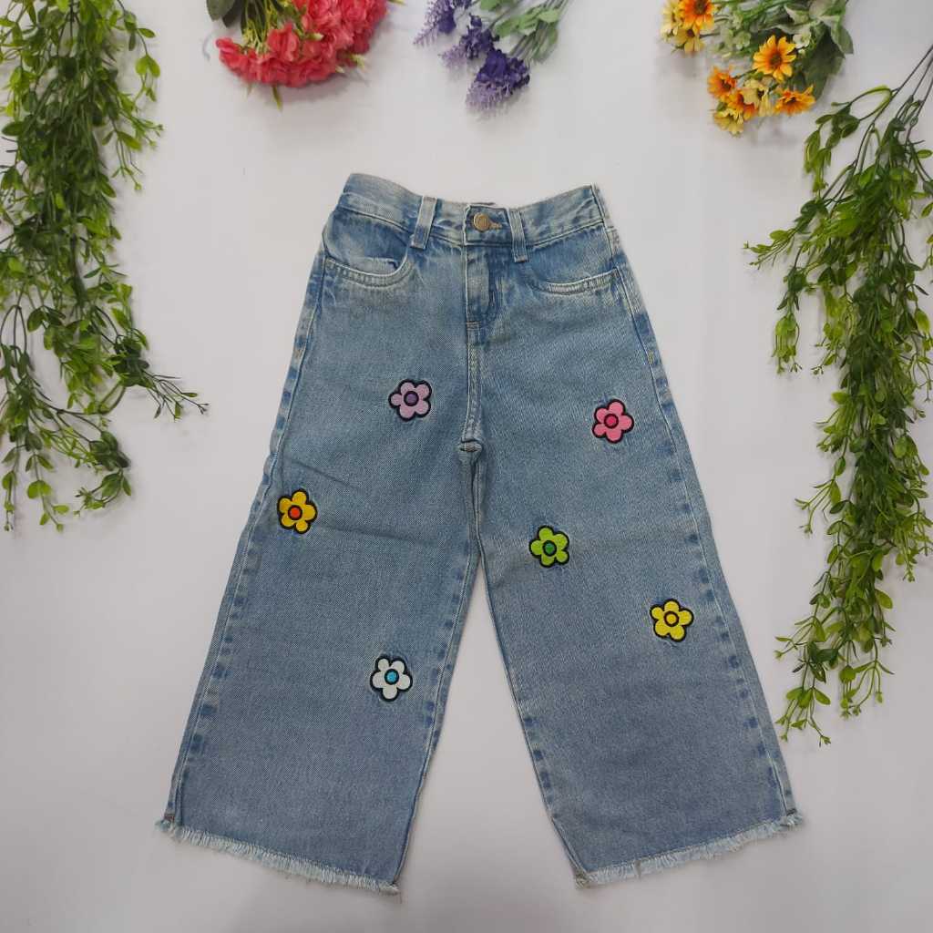 Calça Jeans Wid Leg Infantil Bordada. em Oferta na Shopee