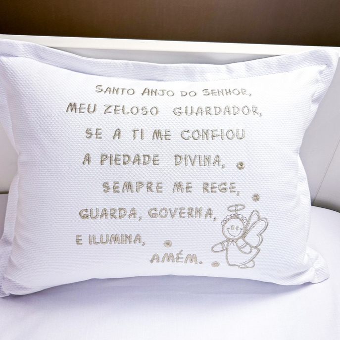 Almofada Decorativa Infantil Santo Anjo - Bordado Cor Fendi - Quarto Bebê - Oração Anjo da Guarda - Almofada Bordada