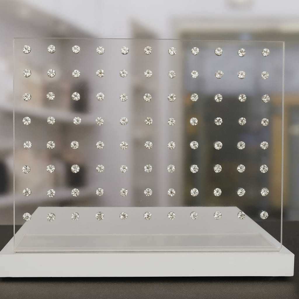 Expositor Para Brincos Acrílico – 96 Furos – Transparente 19x14cm em Oferta na Shopee