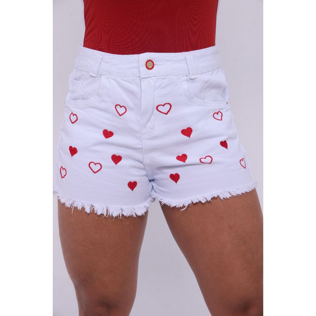 Short Jeans Feminino  Branco Cintura Alta Desfiado Com Bordado Corações Vermelhos Natal- Sem Elastano em Oferta na Shopee