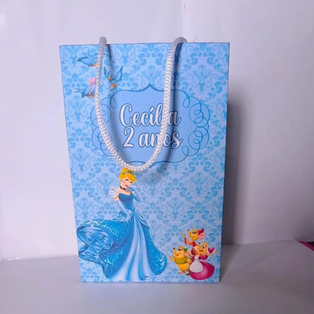 Sacolinha Surpresa Cinderela Personalizada  Lembrancinhas de Aniversário - PEGUE E MONTE