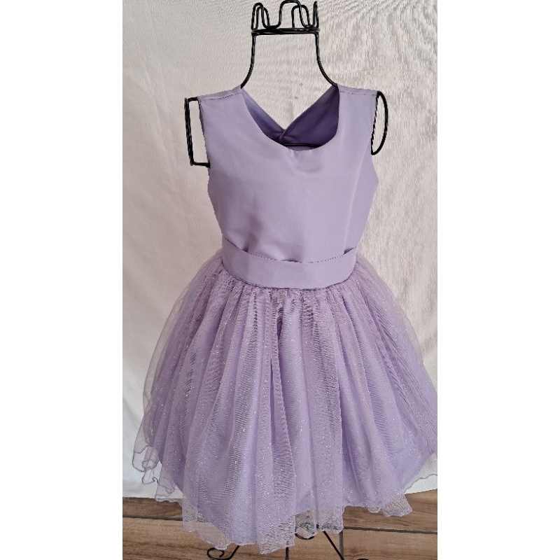 Vestido infantil Lilás de Tule com Glitter Modelo Princesa Rodado – Perfeito para Festas e Aniversários