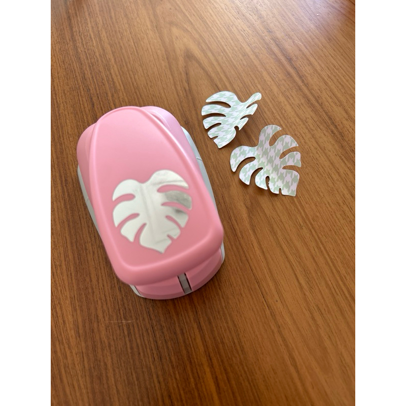 Furador perfurador de papel em formato de borboeta e fola para junkjournal, scrapbook , papelaria criativa e artesanato em Oferta na Shopee