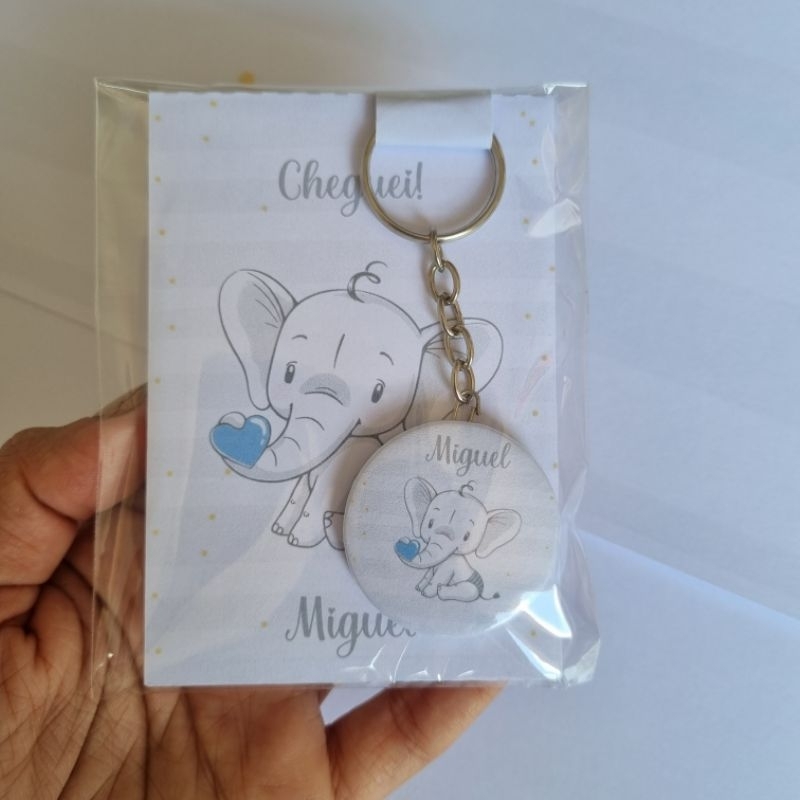 kit Lembrancinha Maternidade Elefantinho Cinza Bloquinho + Chaveiro Personalizado Lembrança Nascimento