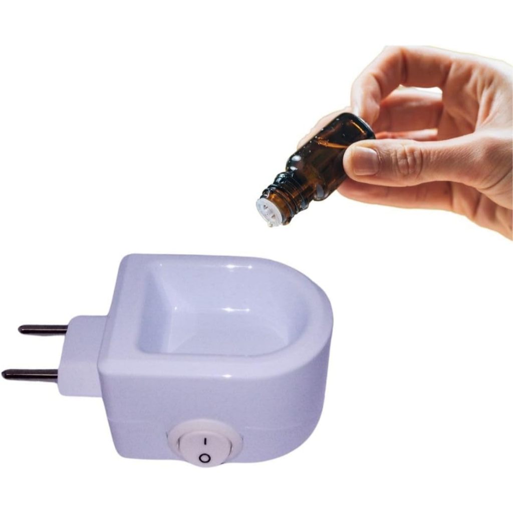 Difusor de Aromas Elétrico Tomada Aromatizador Ambientes  Aromaterapia Óleo Essência Bivolt Branco 30ml