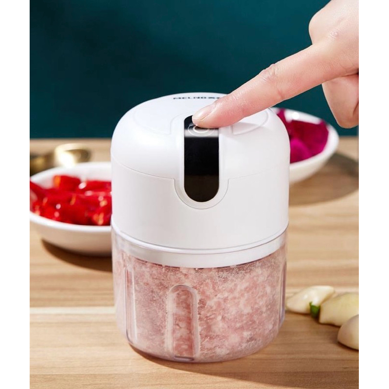 Mini Processador Elétrico de Alimentos Portátil com 3 lâminas de aço inox 250 ml USB Bivolt