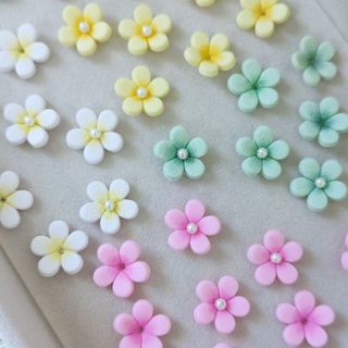 kit Flores de Biscuit Amor-Perfeito 1cm , 30 unidades (com textura e matização). em Oferta na Shopee