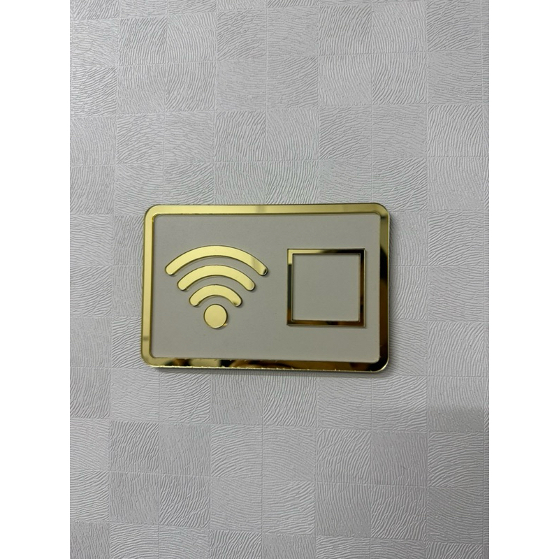 Placa QR Code Wi-Fi – MDF Branco + Acrílico Espelhado Premium | 10×15 cm (não acompanha QR)